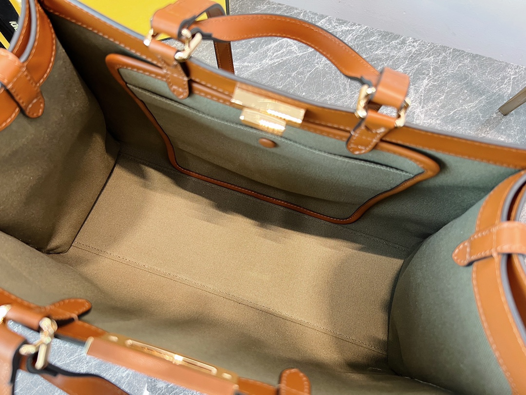 [TOP] FENDI FF Peekaboo Bag 41x16x30cm - Brown