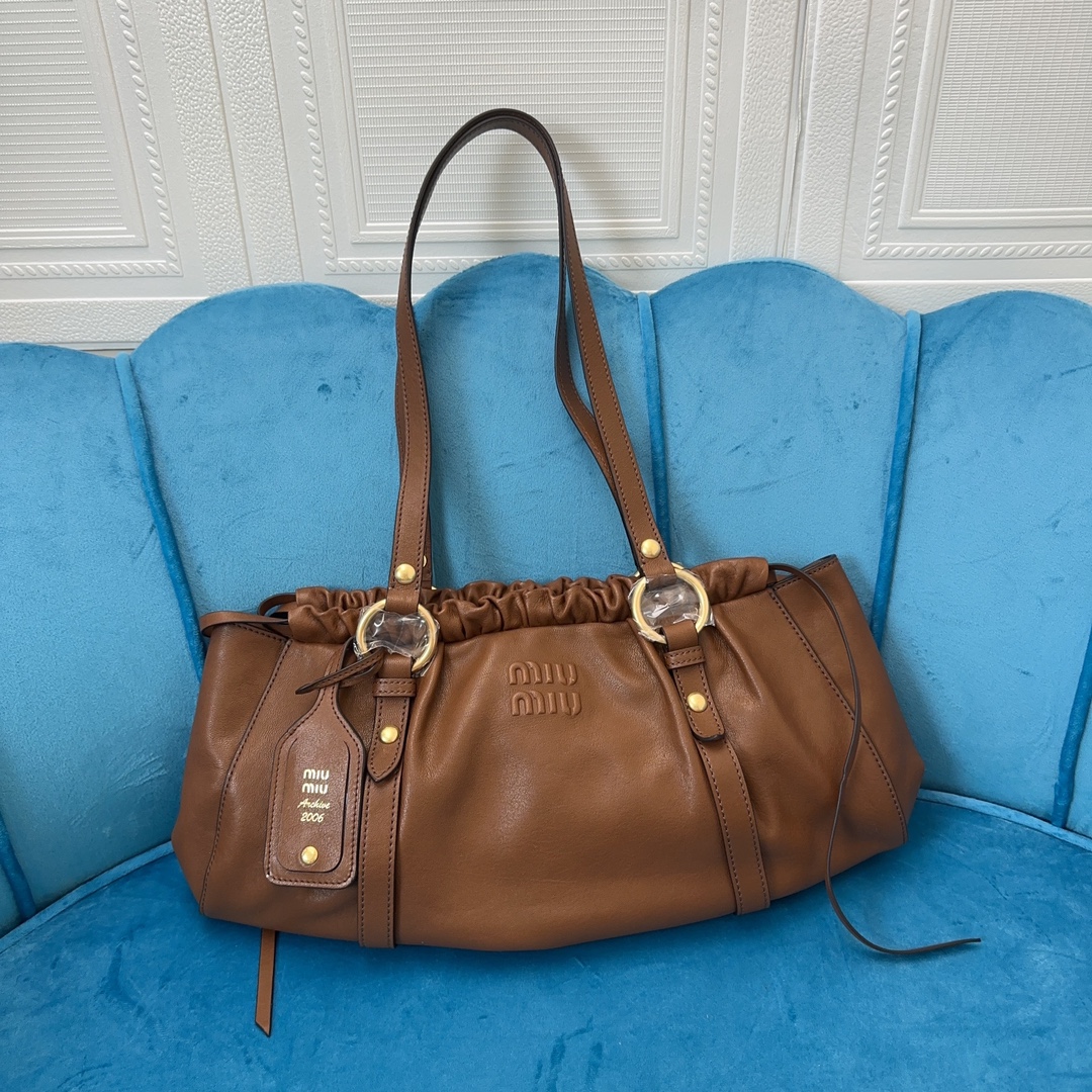 [TOP] Miu Miu Underarm Dumpling Buns 44x16x10.5cm - 2 Colour