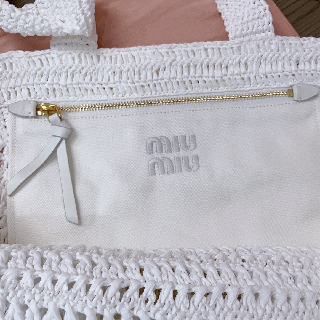 [TOP] Miu Miu Summer Tote Woven Bag 38.5X 40 X10cm - 3 Colour