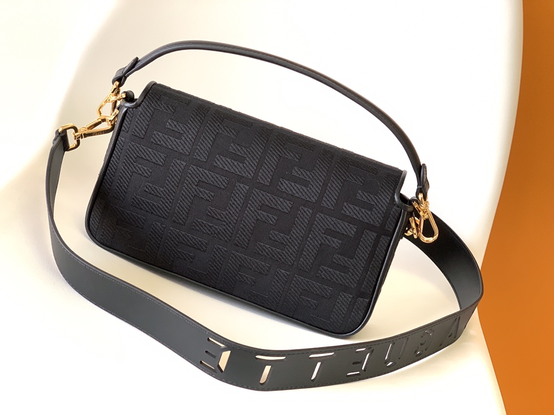 [TOP] FENDI FF Baguette Bag 27x6x15cm - All Black