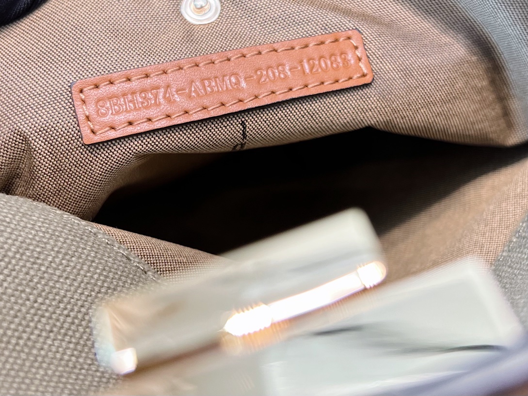 [TOP] FENDI FF Peekaboo Bag 41x16x30cm - Brown