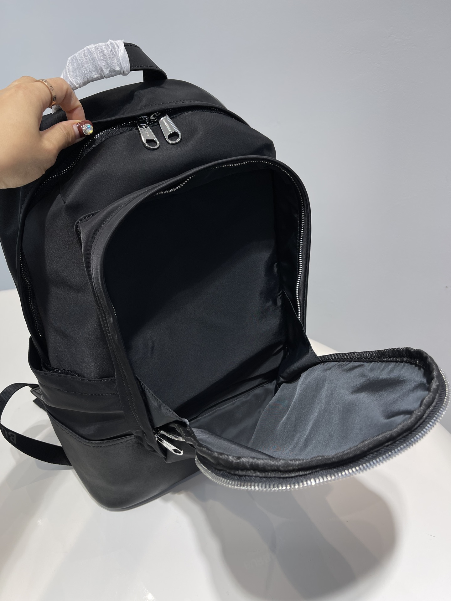 [TOP] BURBERRY Nylon Backpack  45 X 33 X 16 cm - Black