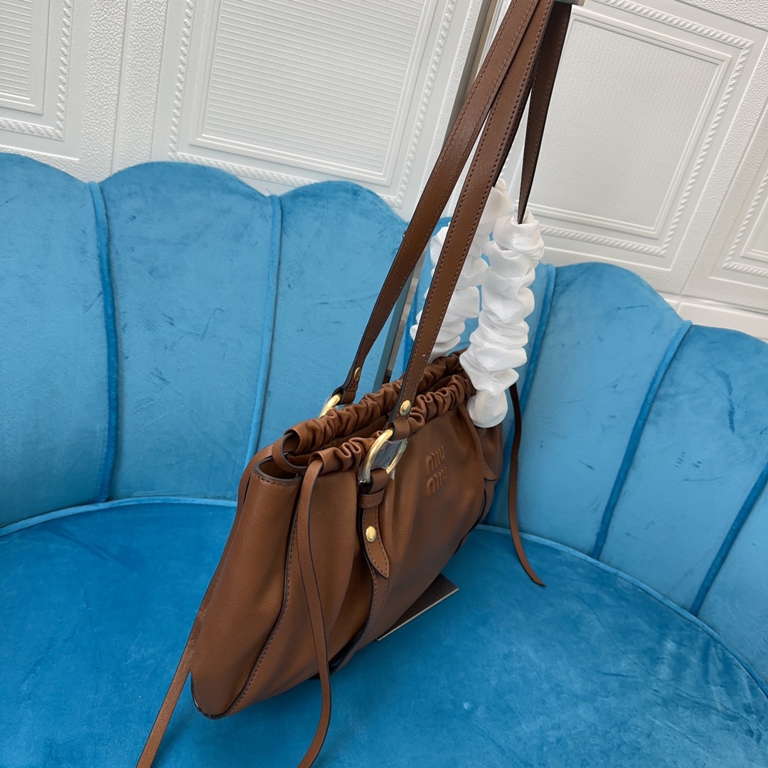 [TOP] Miu Miu Underarm Dumpling Buns 44x16x10.5cm - 2 Colour