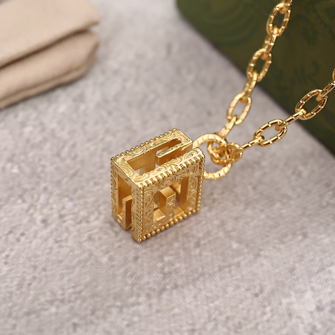 [TOP] GUCCI  Necklace-Gold