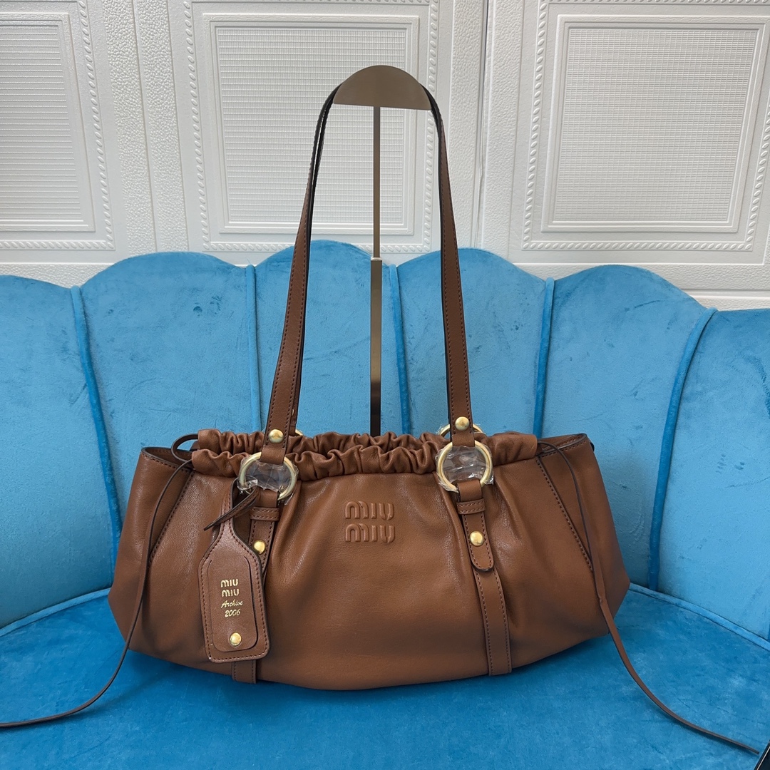 [TOP] Miu Miu Underarm Dumpling Buns 44x16x10.5cm - 2 Colour