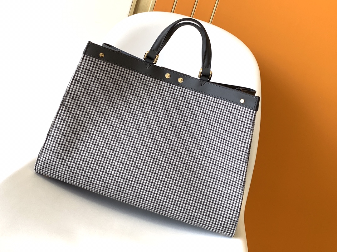 [TOP] FENDI FF Peekaboo Bag 41x15.5x36cm - 2 Color