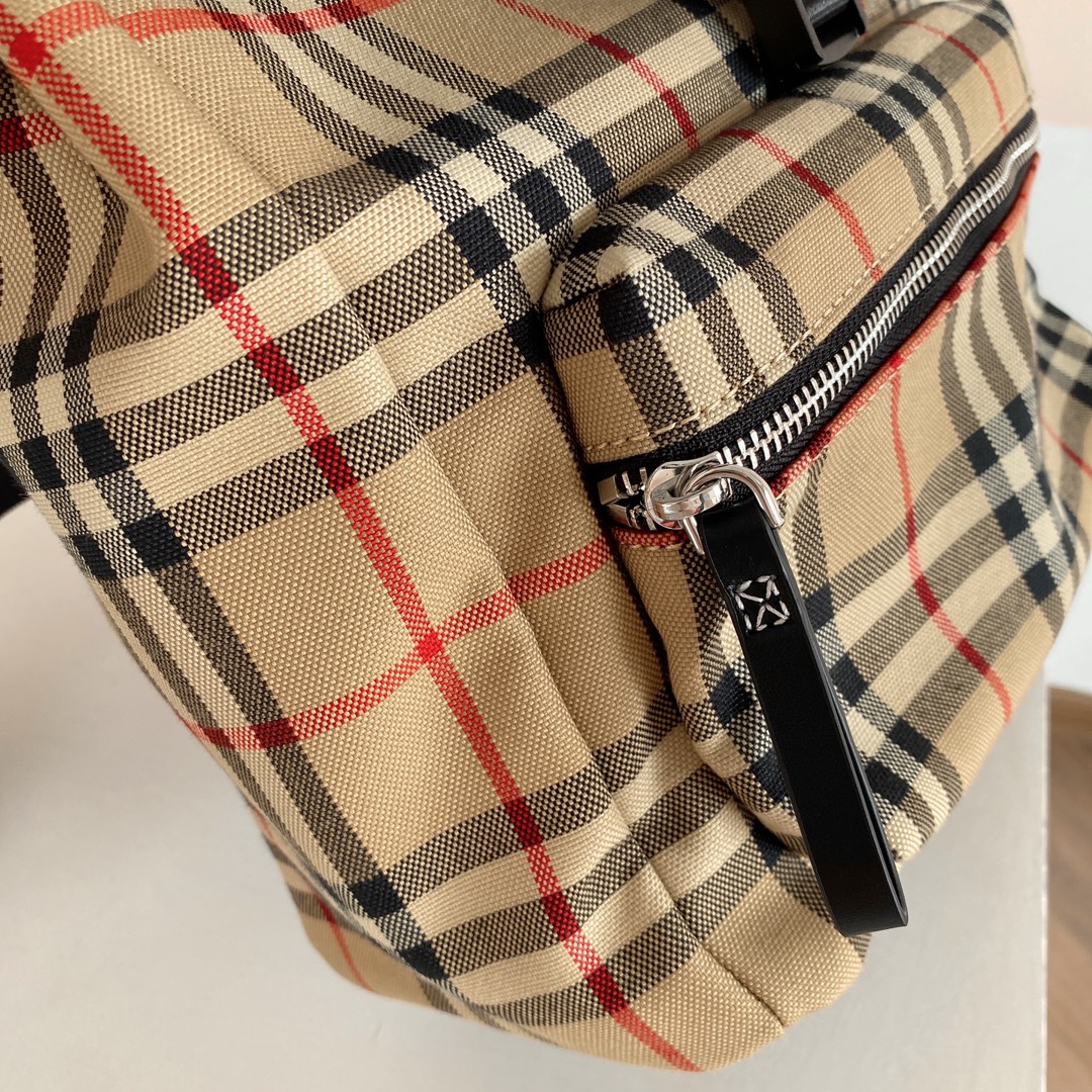 [TOP] BURBERRY Cotton Backpack 31×23.5×12 cm-  Beige