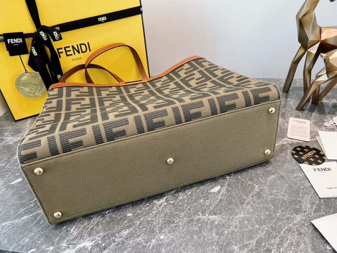[TOP] FENDI FF Peekaboo Bag 41x16x30cm - Brown