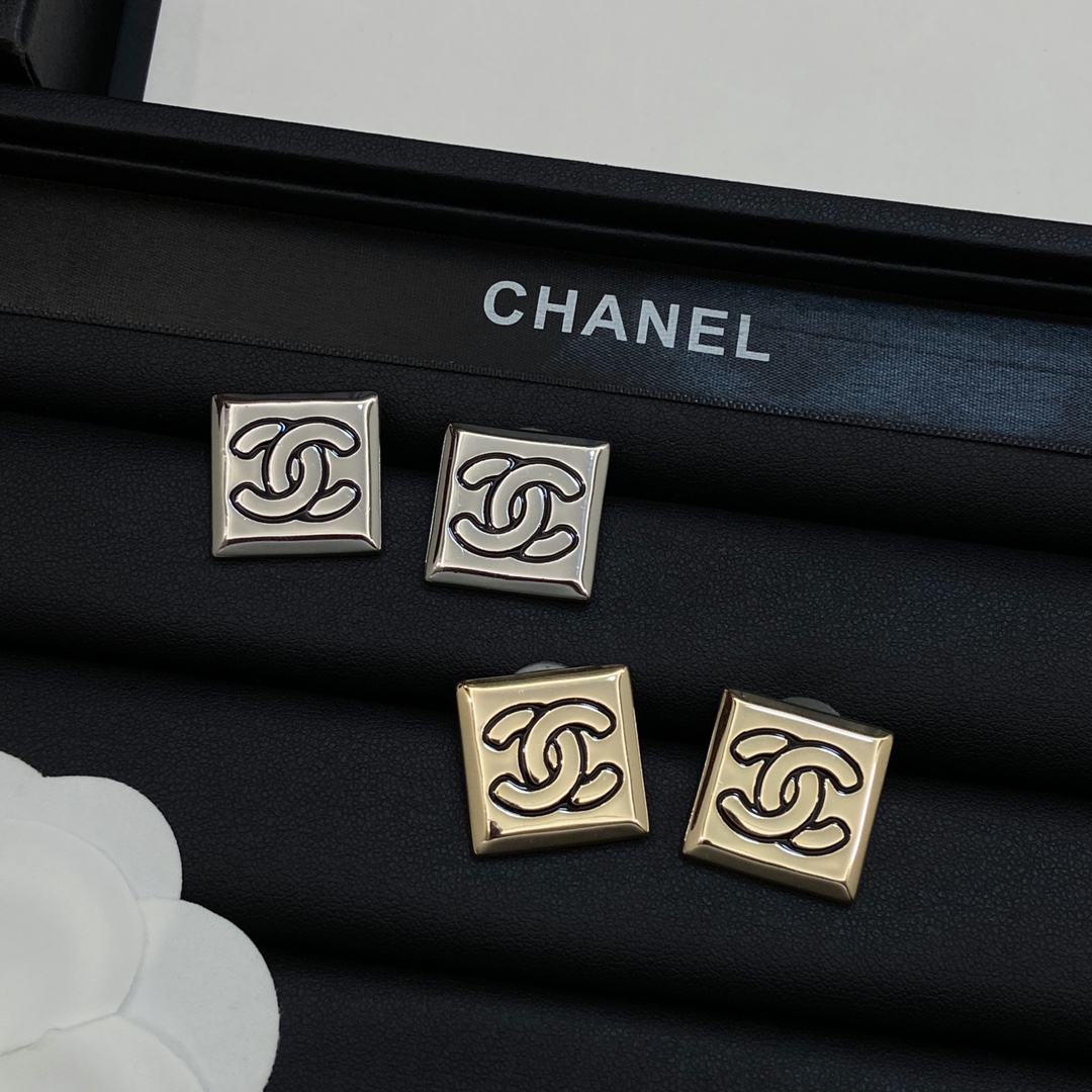 [TOP] CHANEL Square Earrings-2 Colors