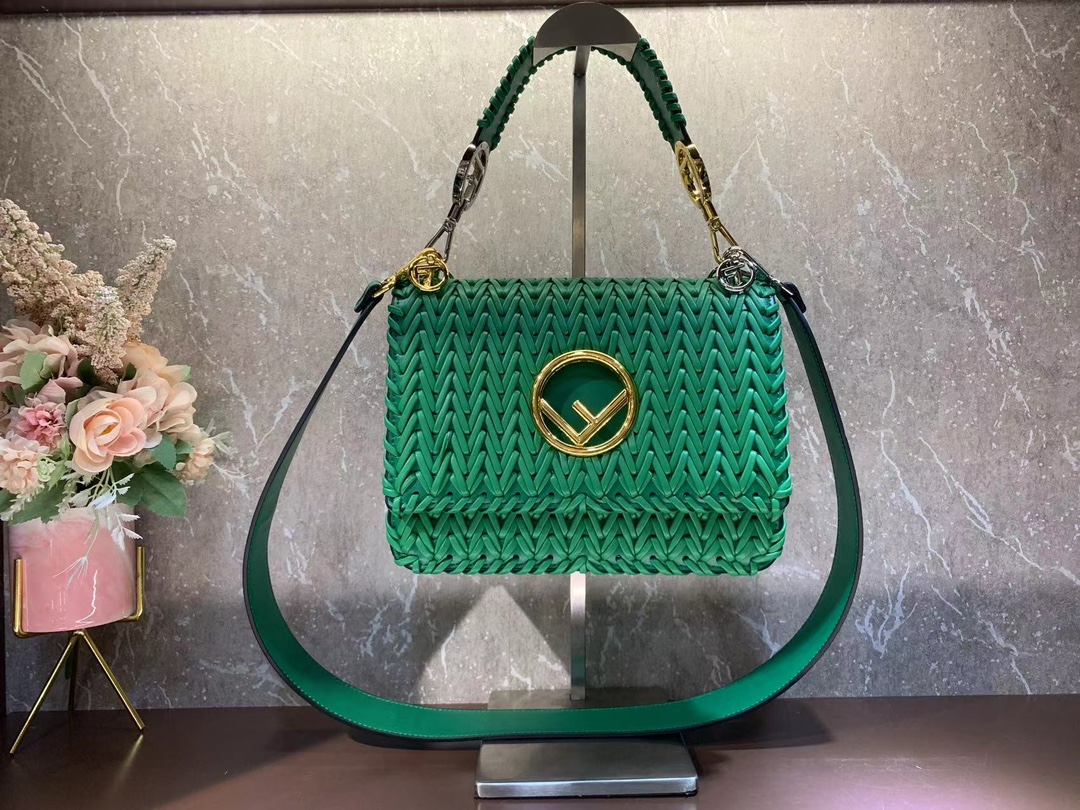 [TOP] FENDI KAN I LOGO Bag 25cm - Denim