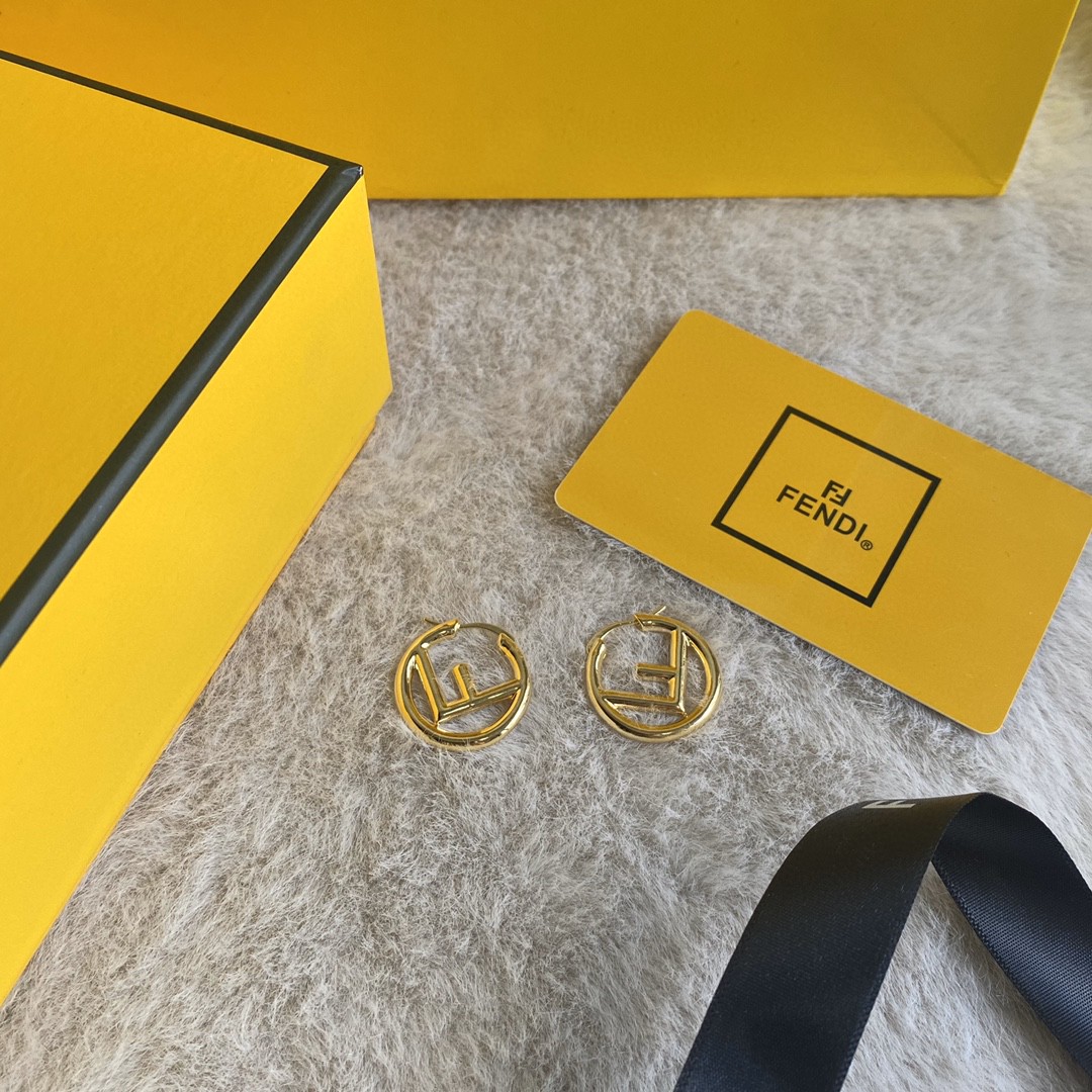 [TOP] FENDI Logo Earrings-Gold