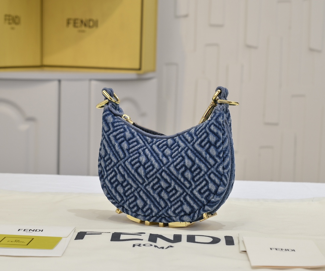 [TOP] FENDI FENDIgraphy Bag 16.5x14x5cm - Denim