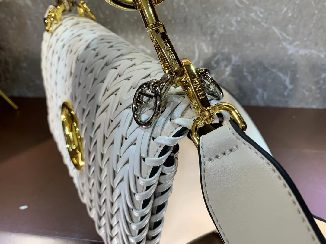 [TOP] FENDI KAN I LOGO Bag 25cm - Denim