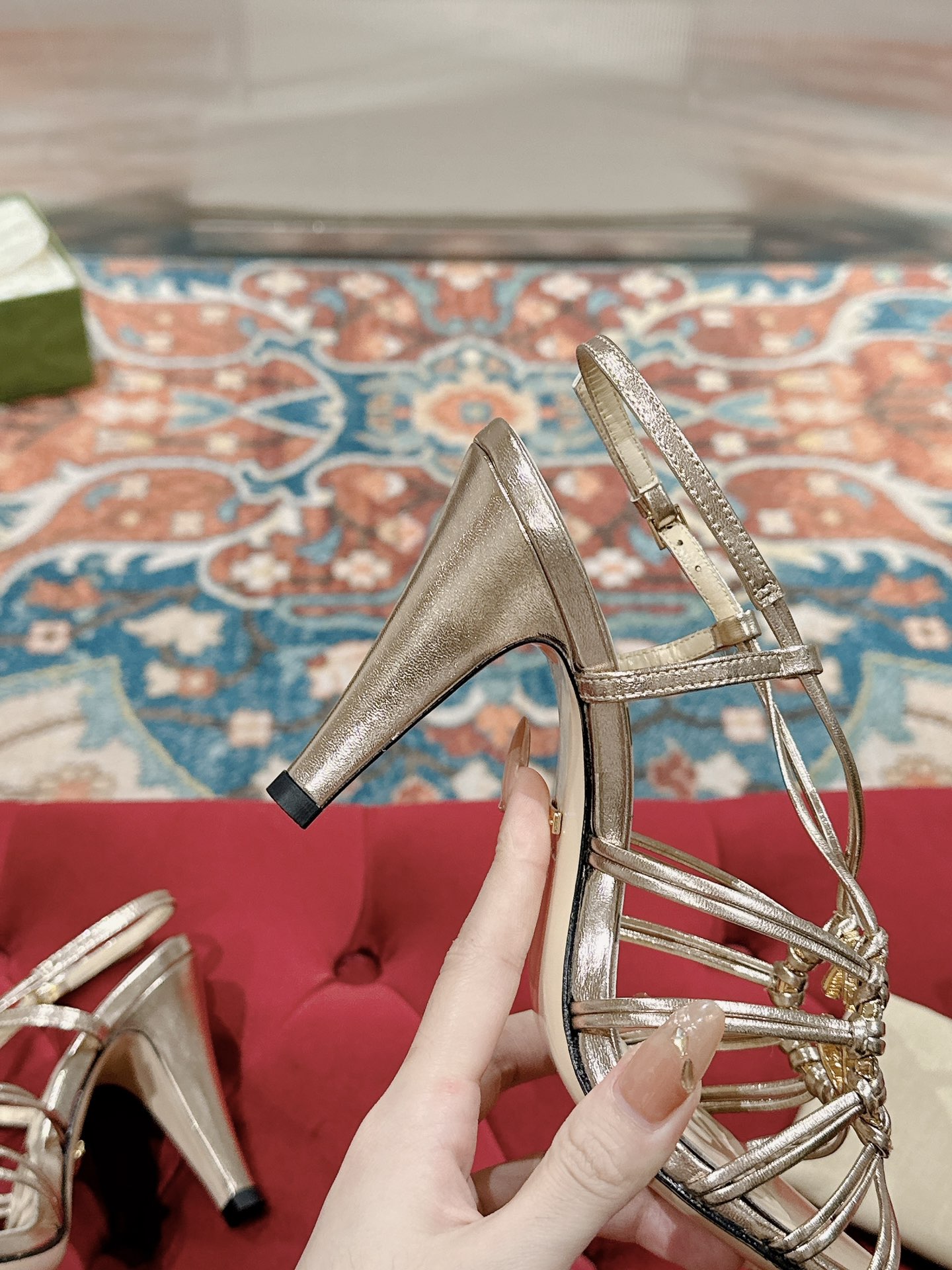 [TOP] GUCCI GG Crystal-embellished Pumps - Champagne