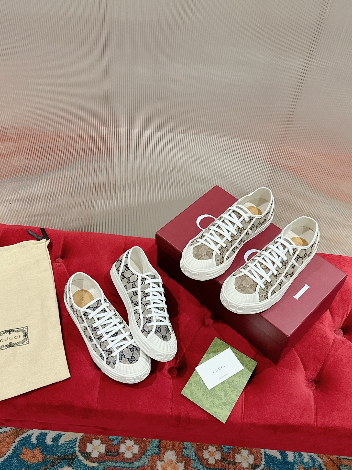 [TOP] GUCCI GG Canvas Shoes - 2 Color
