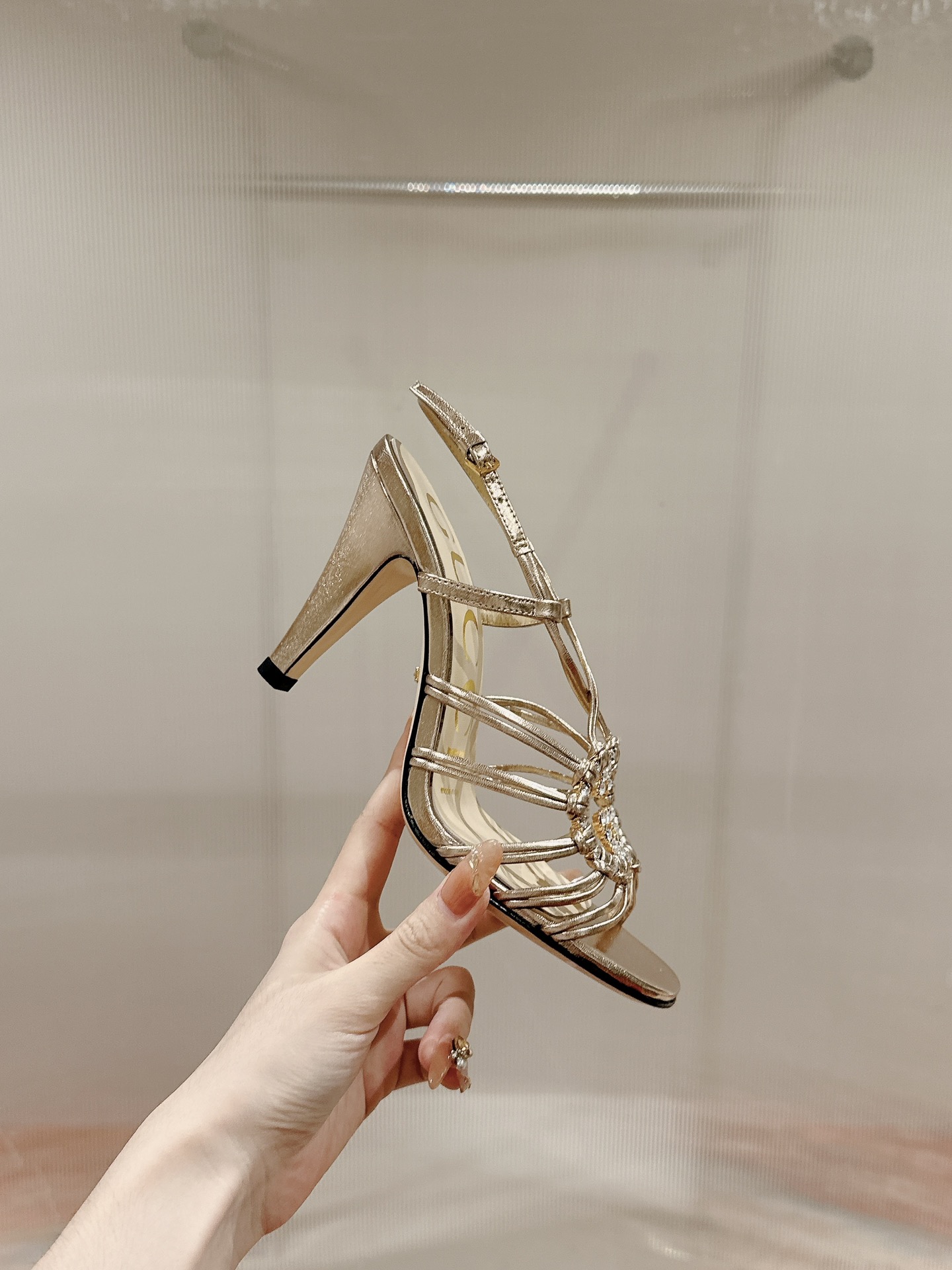 [TOP] GUCCI GG Crystal-embellished Pumps - Champagne