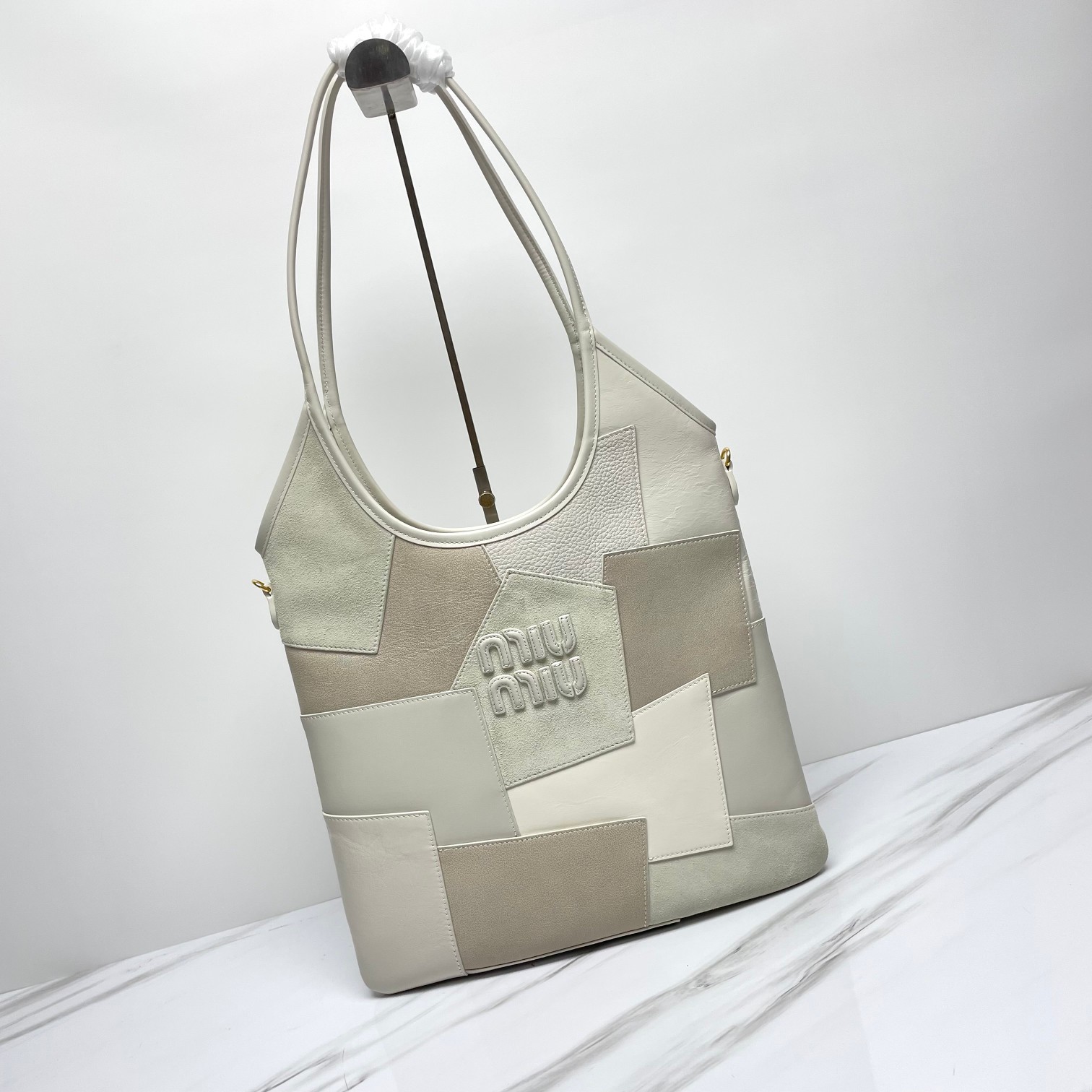 [TOP] Miu Miu Isedan Limited Tote Package 35x40cm