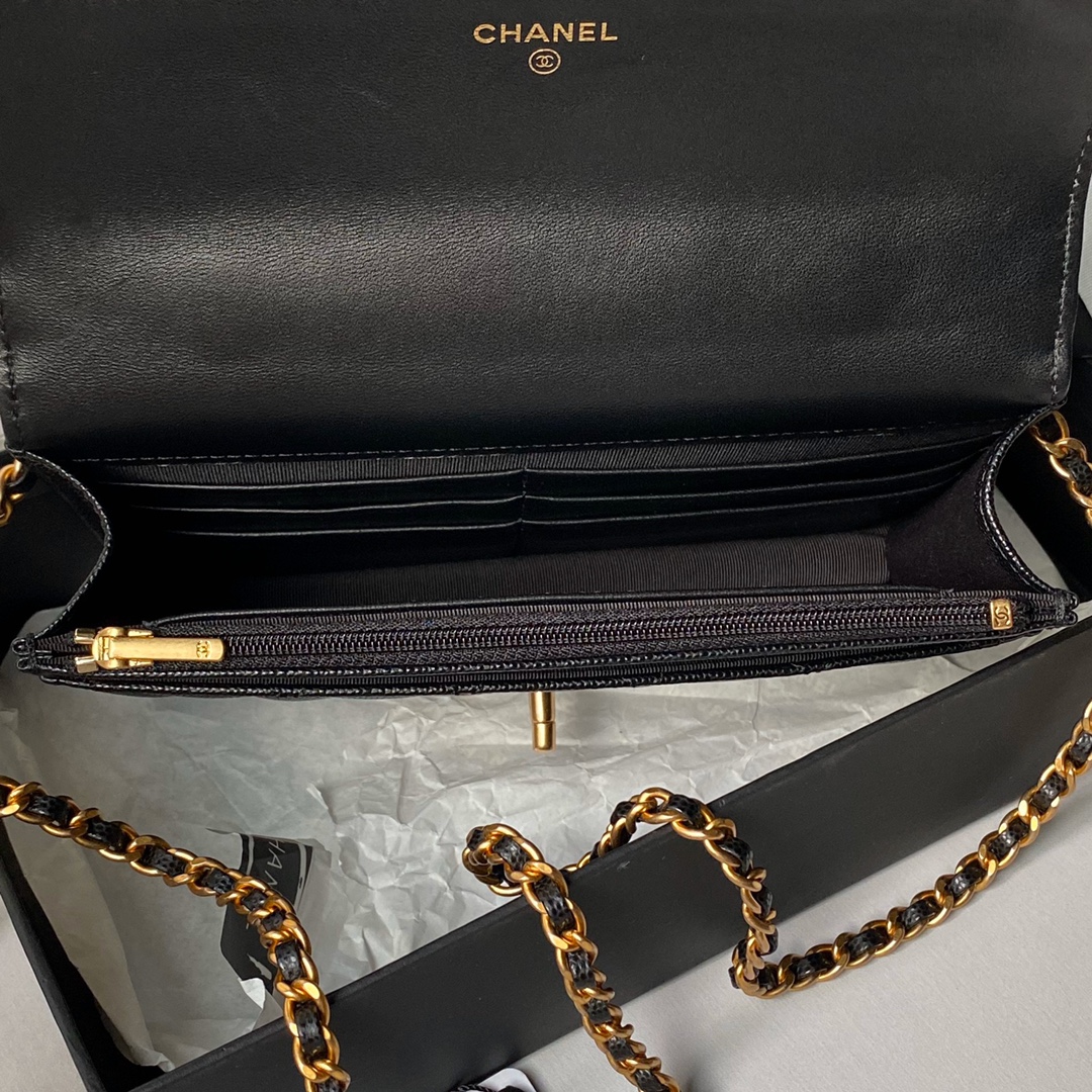 [TOP] CHANEL WOC Cowhide Top Handle Bag 19 cm - Black