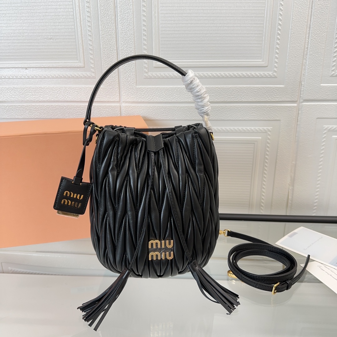 [TOP] Miu Miu Diamond Bucket Handbag 20X18X14CM - 4 Colors