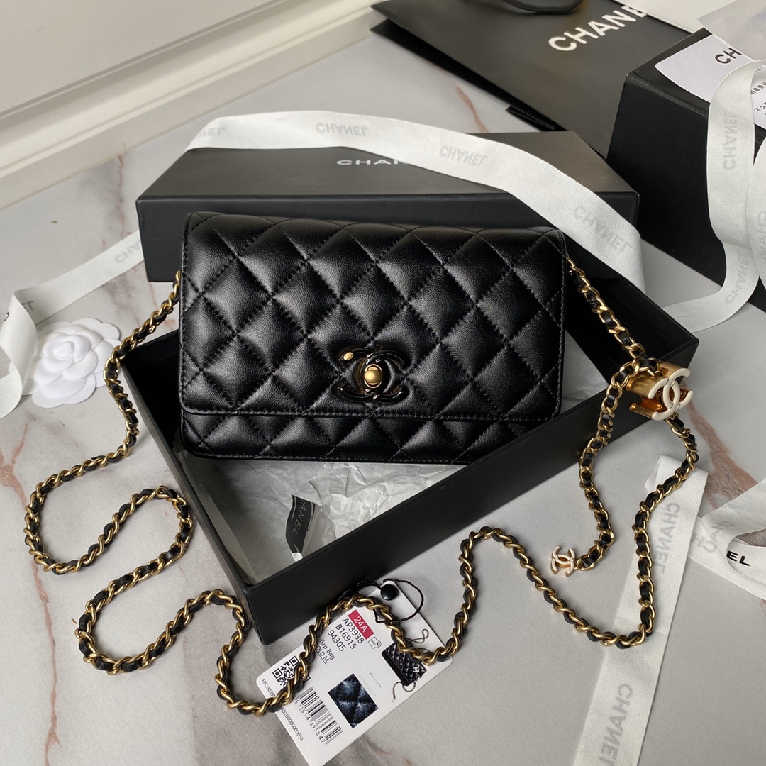 [TOP] CHANEL WOC Lambskin Bag 19 cm - 2 Color