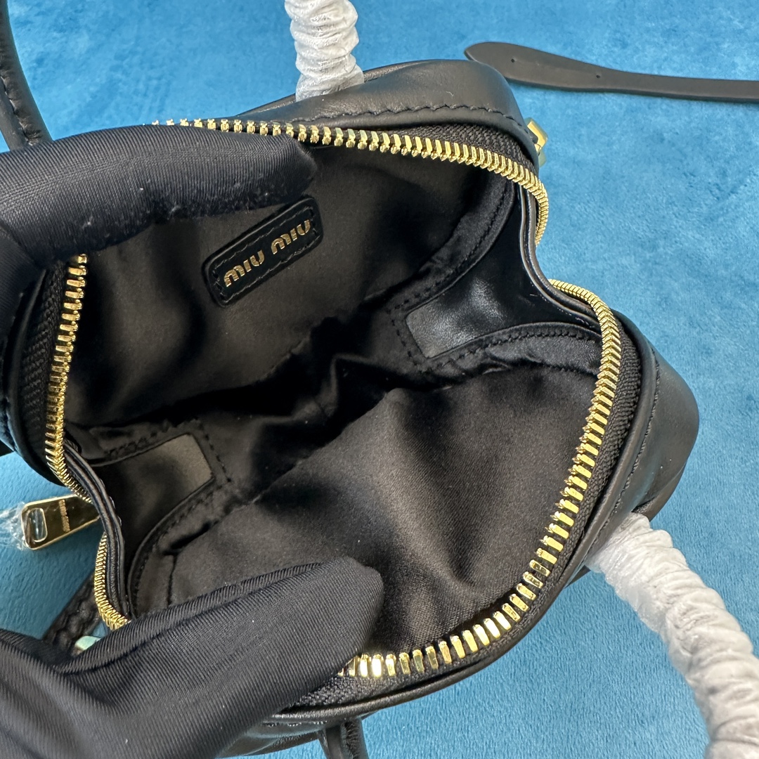 [TOP] Miu Miu Mini Briefcase  10.5*4cm - Two Colour