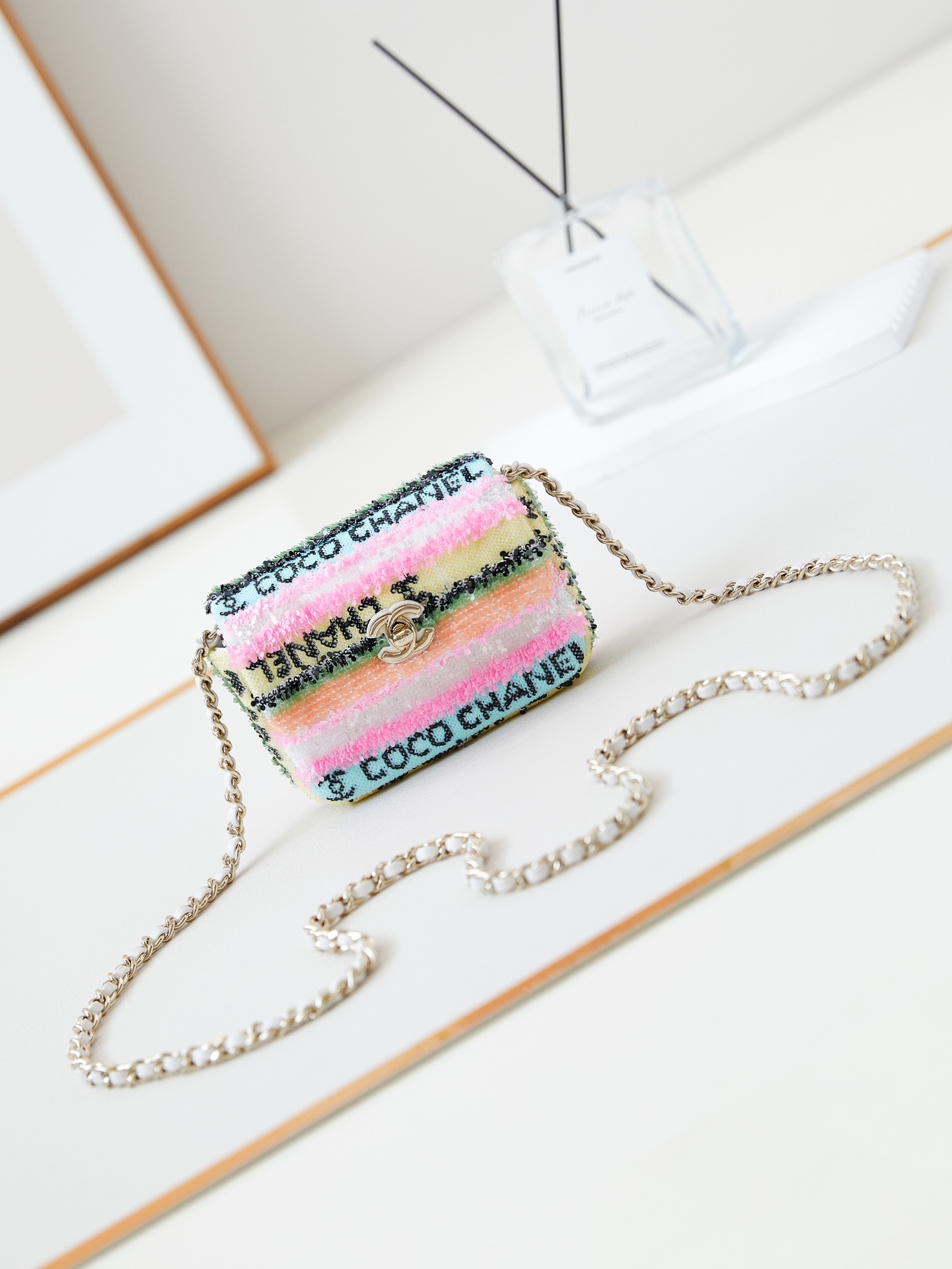 [TOP] CHANEL Flap Bag with Colorful Letter Sequins 12x10x3cm/14x20x8cm