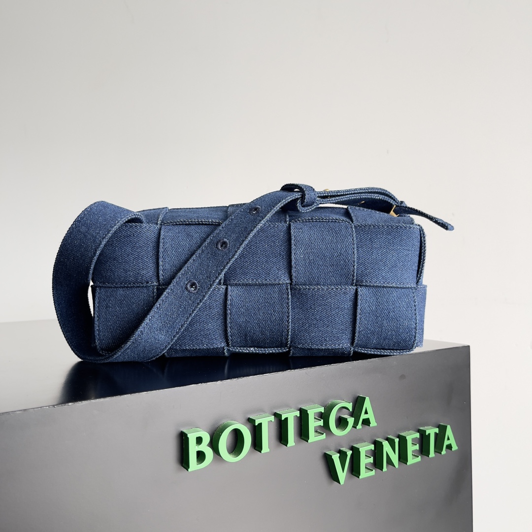 [TOP] Bottega Veneta BV Cassette Bags - Dark Blue