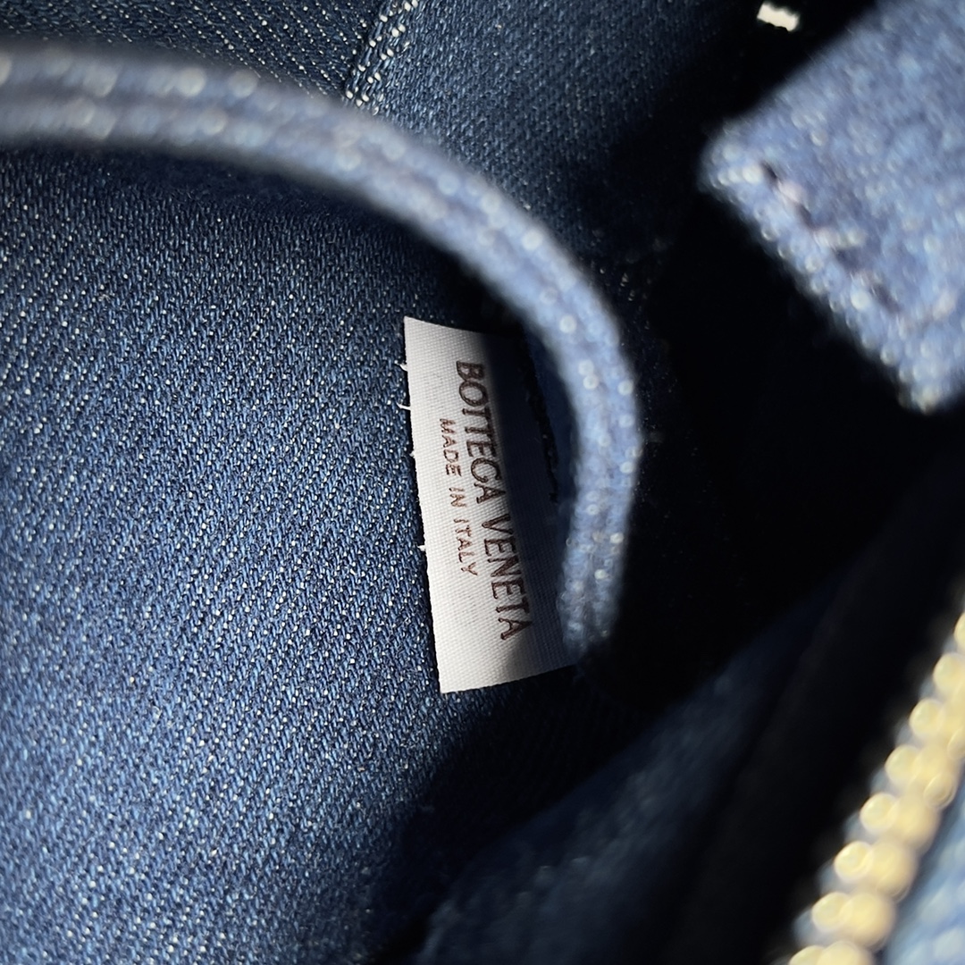 [TOP] Bottega Veneta BV Cassette Bags - Dark Blue