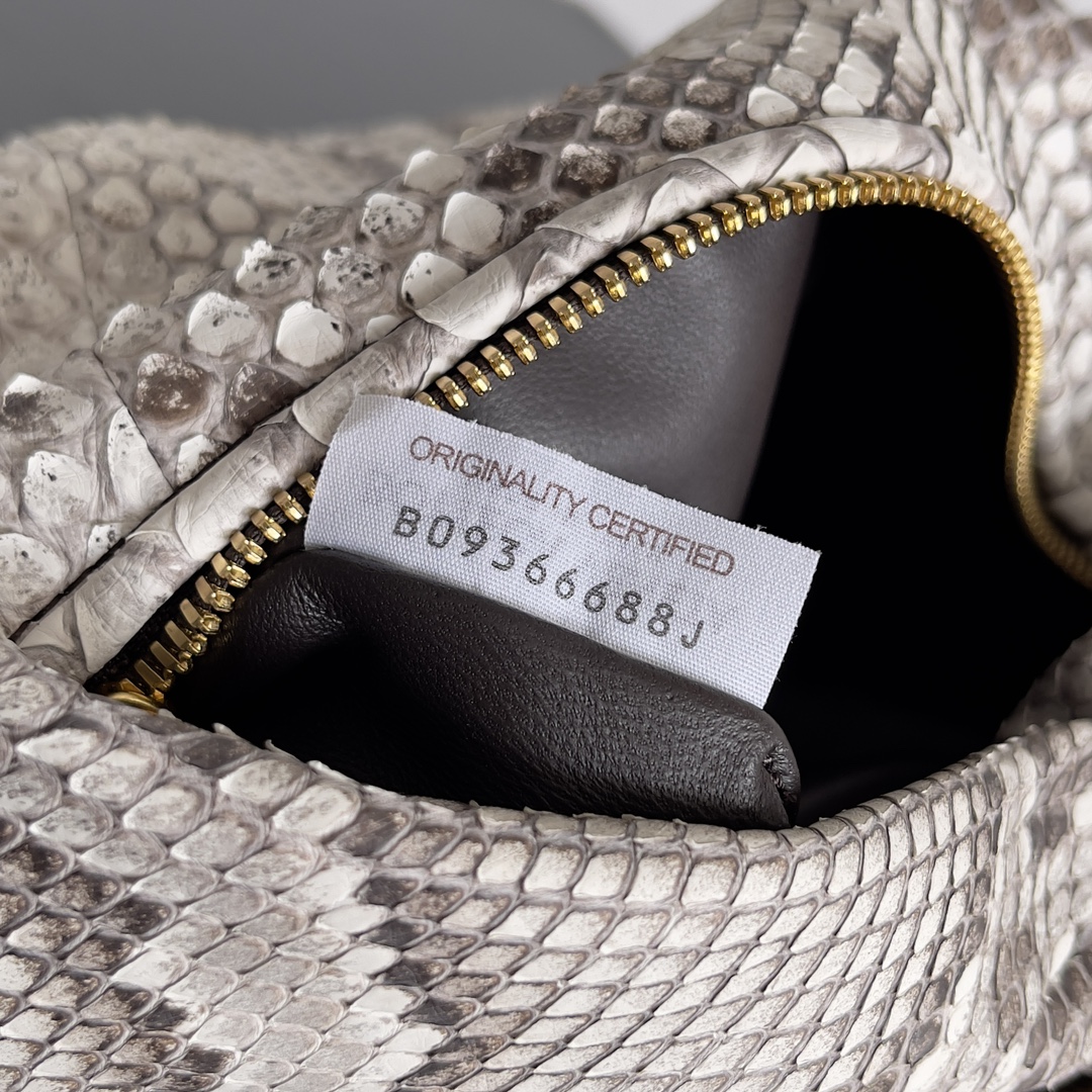 [TOP] Bottega Veneta BV Jodie Bag Python Leather Bag 23 cm