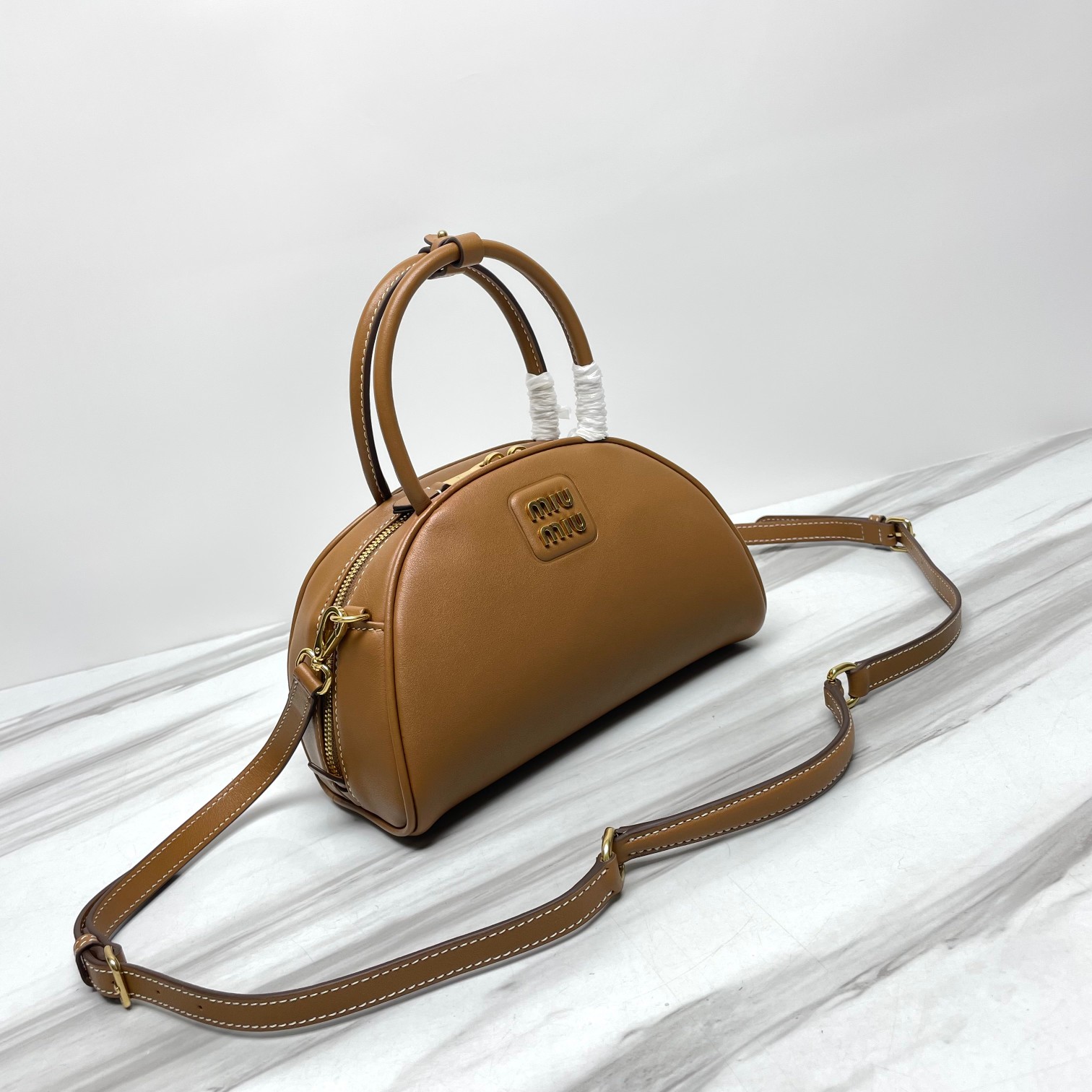 [TOP] Miu Miu Calfskin Handbag - 18X11.5X8CM/23X15X11CM