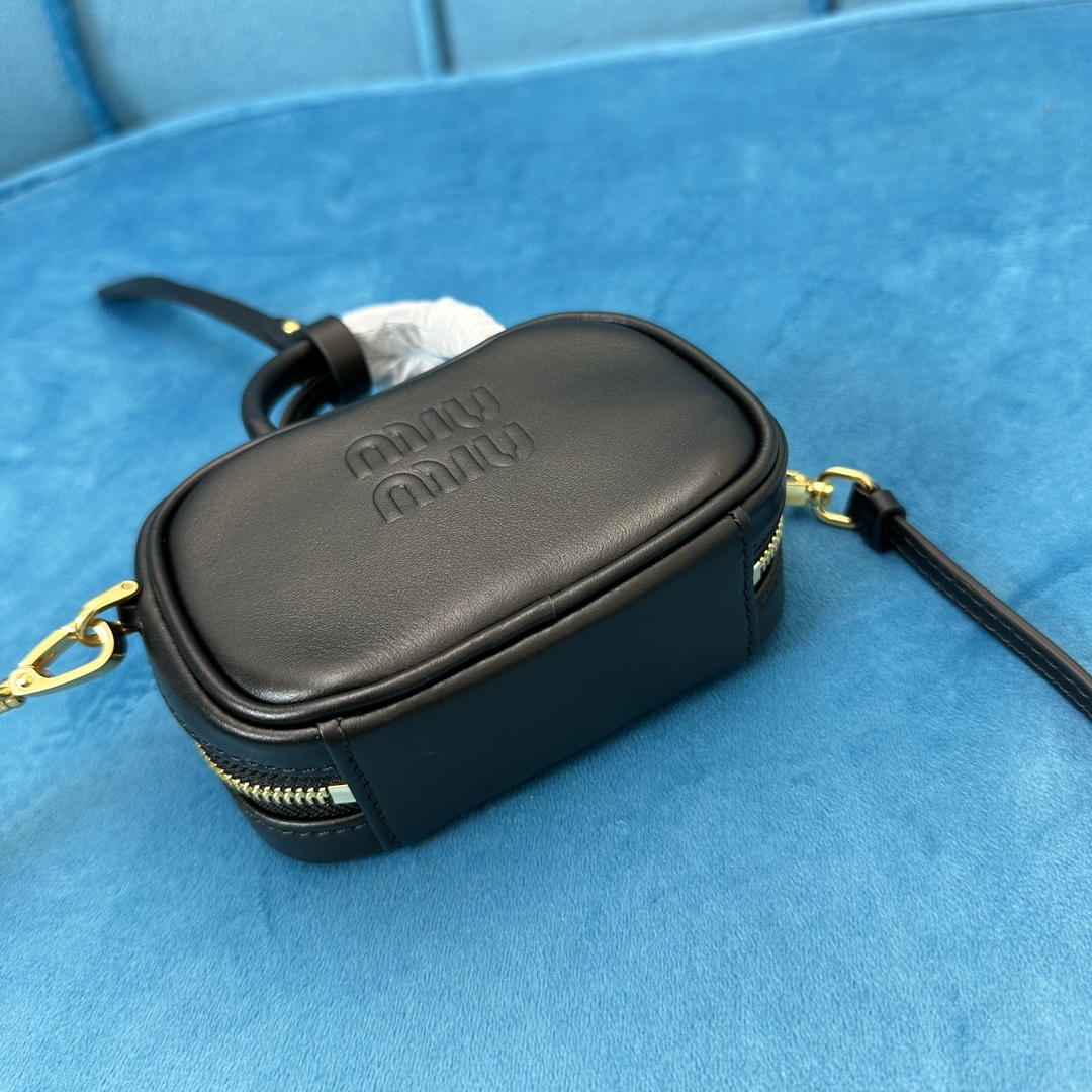 [TOP] Miu Miu Mini Briefcase  10.5*4cm - Two Colour