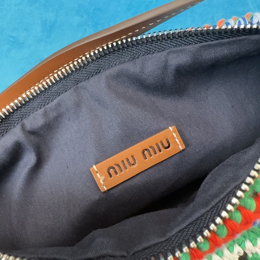 [TOP] Miu Miu Woolen Thread Woven Bag 18.5x14x10cm