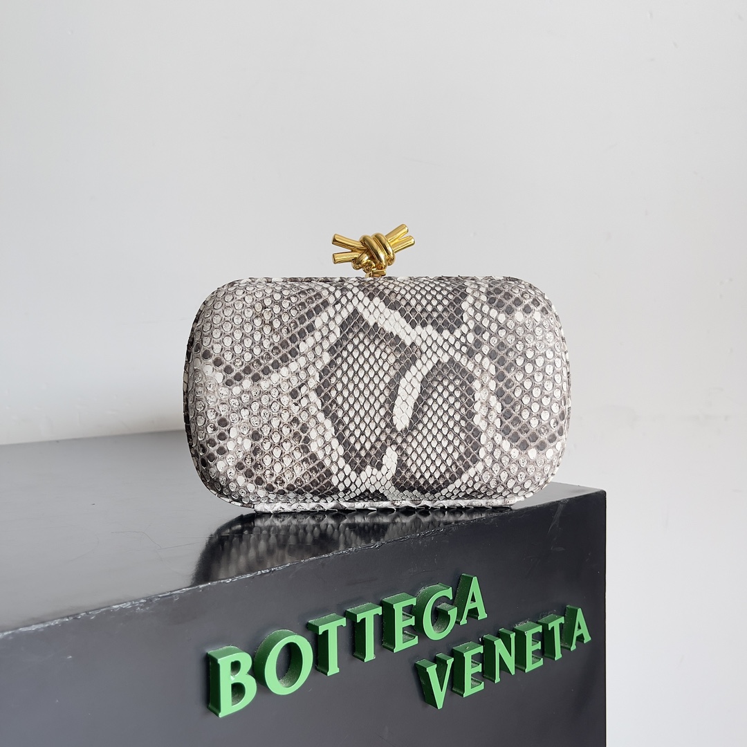 [TOP] Bottega Veneta BV Evening Bag - Two Colors