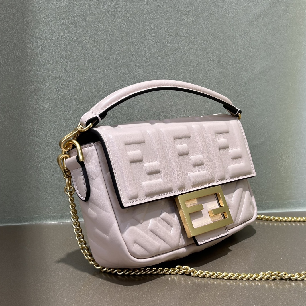 [TOP] FENDI Leather Baguette Bags 19x10x4cm - 9 Color