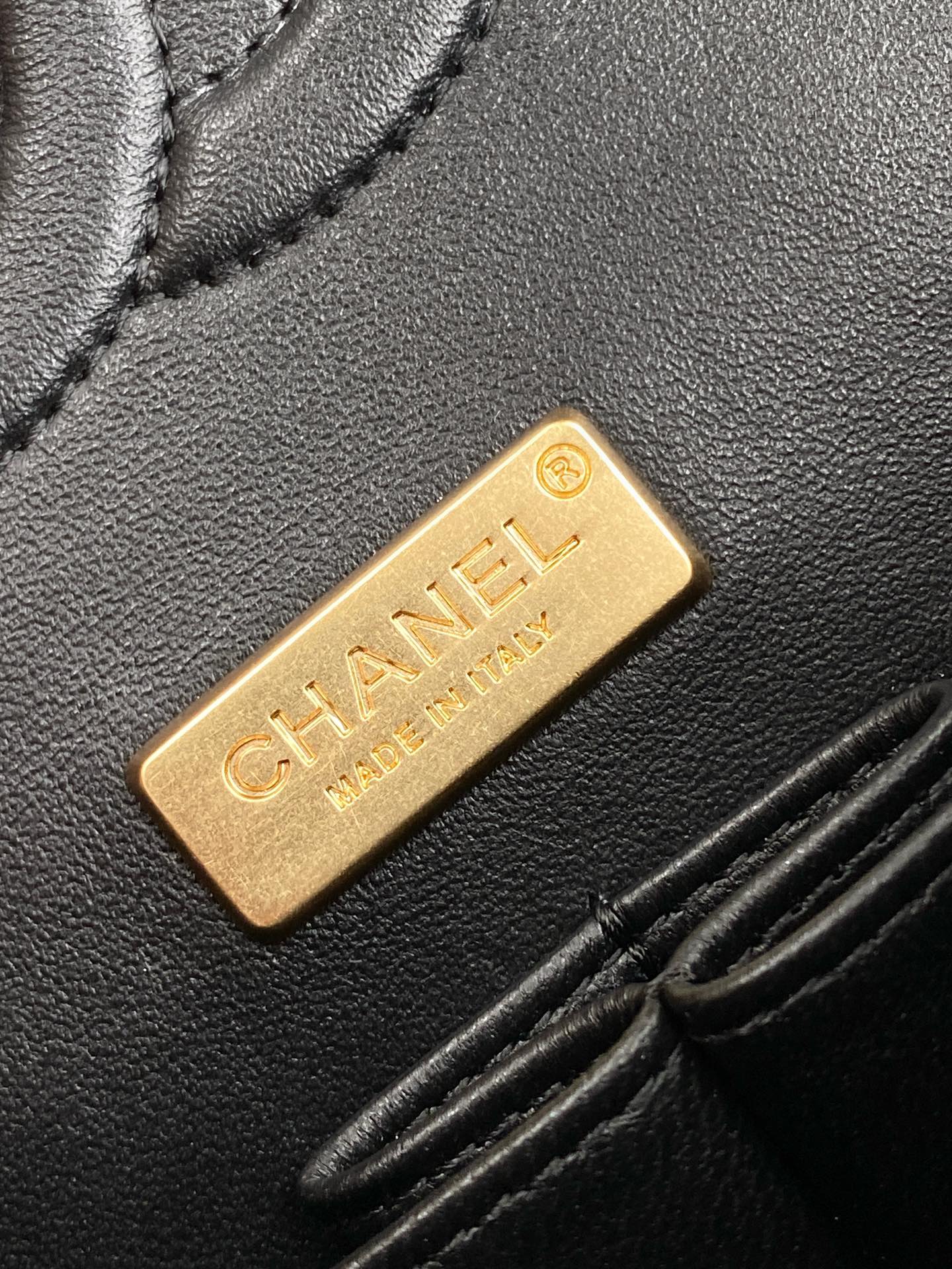 [TOP] CHANEL Flap Bag with Embroidered Satin Sequins 25cm - Black