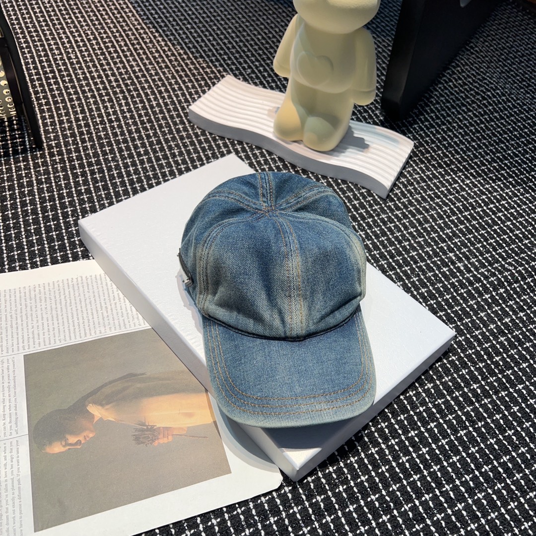 [TOP] PRADA Peaked Cap - Denim Blue