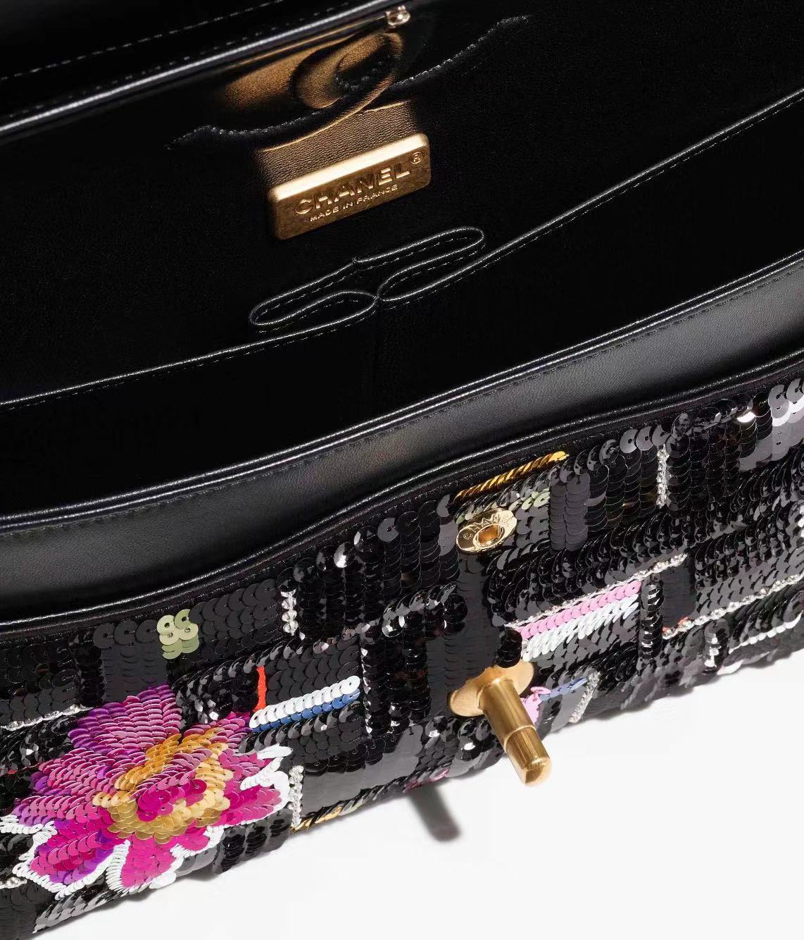 [TOP] CHANEL Flap Bag with Embroidered Satin Sequins 25cm - Black
