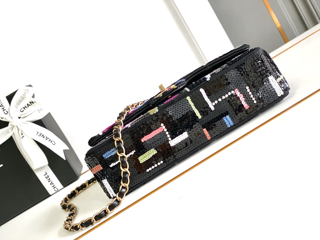 [TOP] CHANEL Flap Bag with Embroidered Satin Sequins 25cm - Black