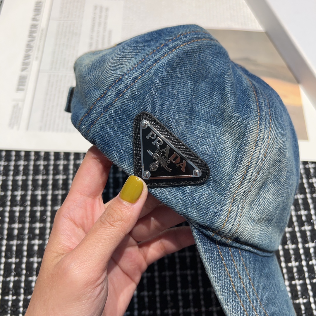 [TOP] PRADA Peaked Cap - Denim Blue