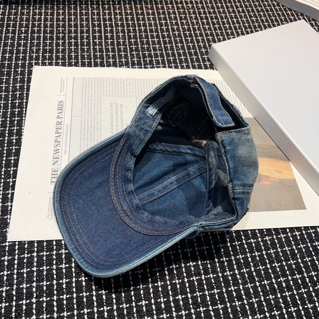 [TOP] PRADA Peaked Cap - Denim Blue