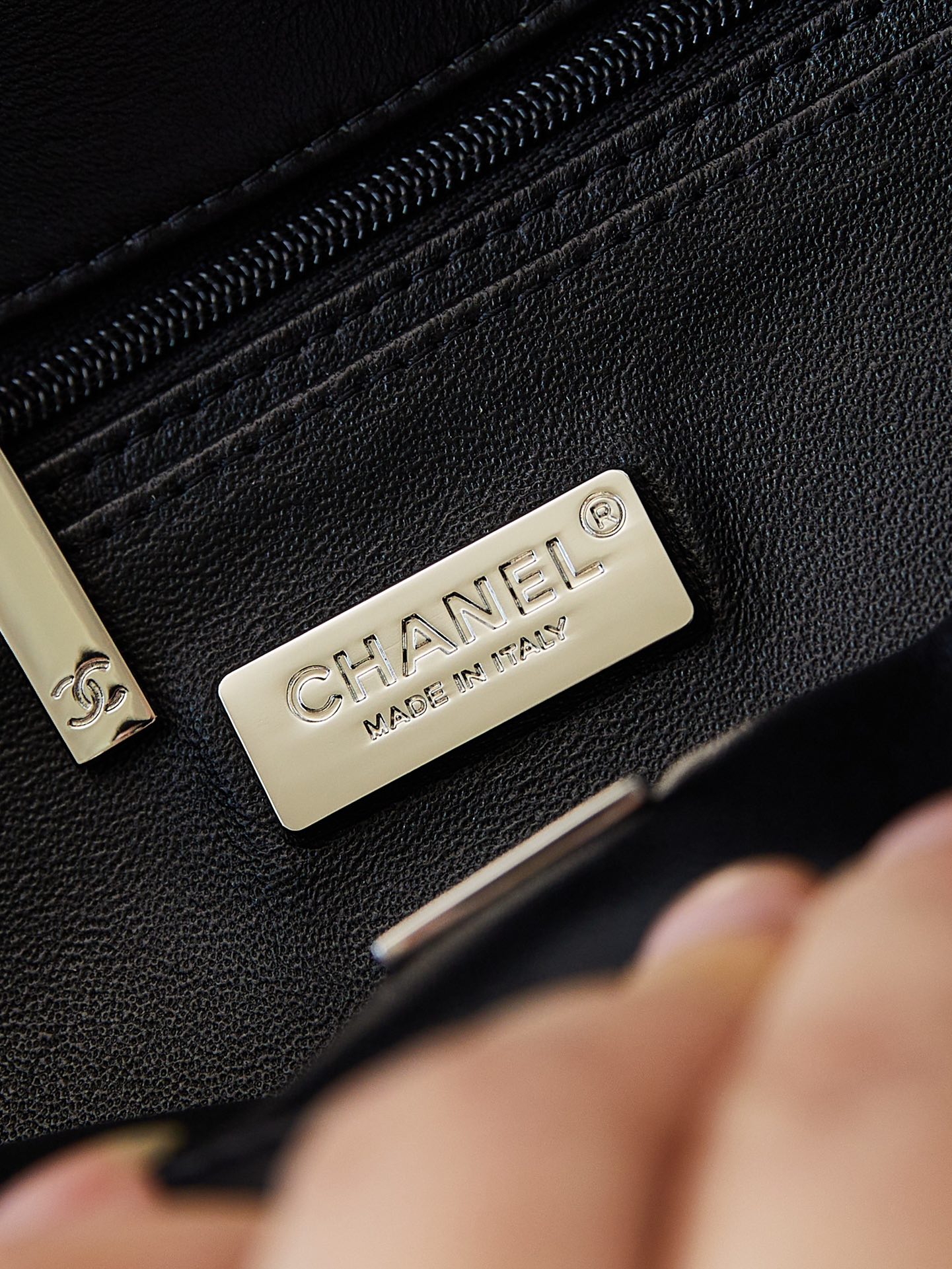 [TOP] CHANEL Flap Bag with Houndstooth Beads 13x21x8cm