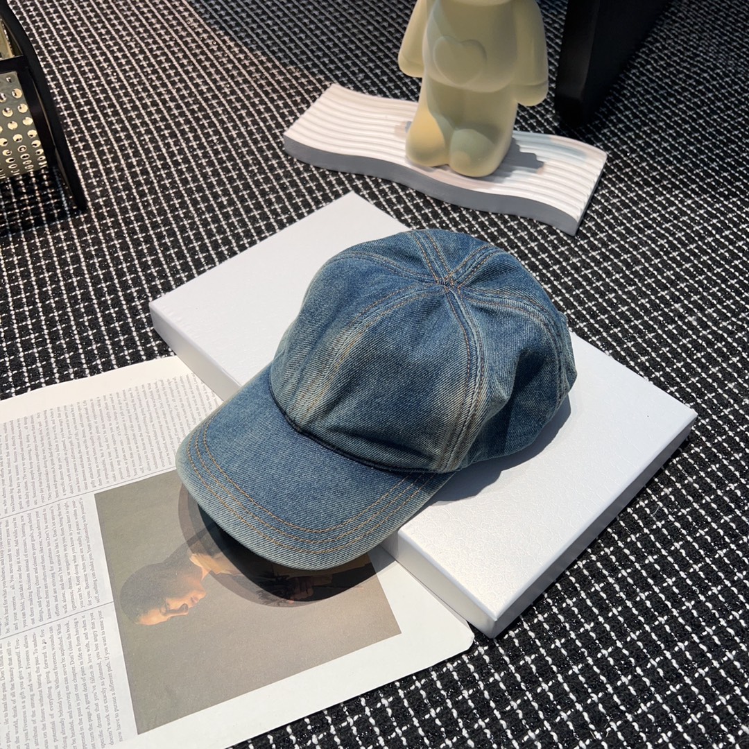 [TOP] PRADA Peaked Cap - Denim Blue