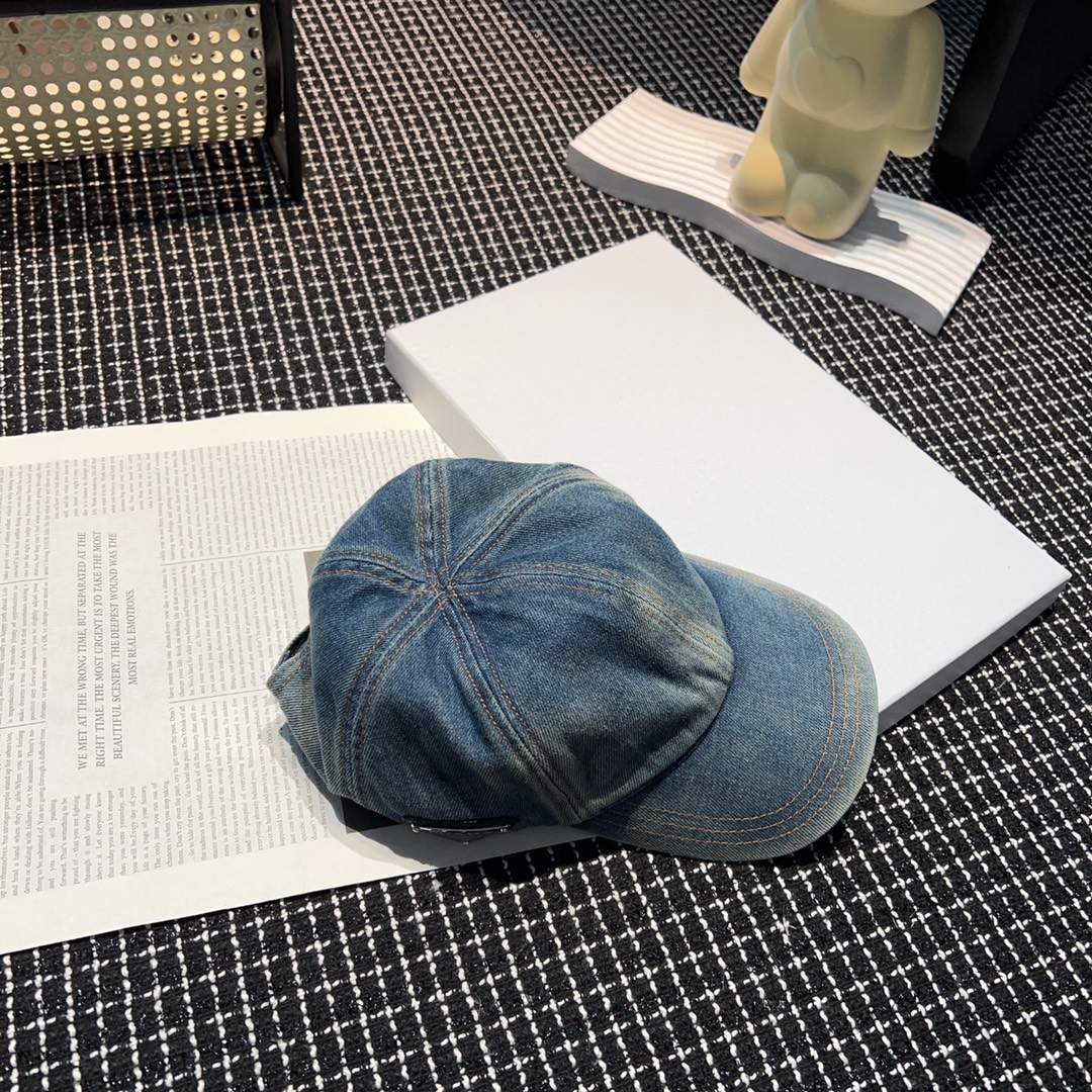 [TOP] PRADA Peaked Cap - Denim Blue
