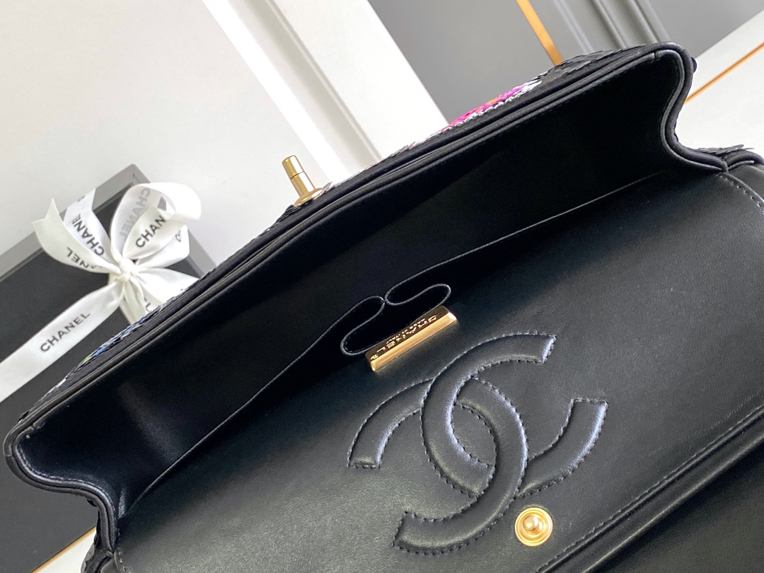 [TOP] CHANEL Flap Bag with Embroidered Satin Sequins 25cm - Black