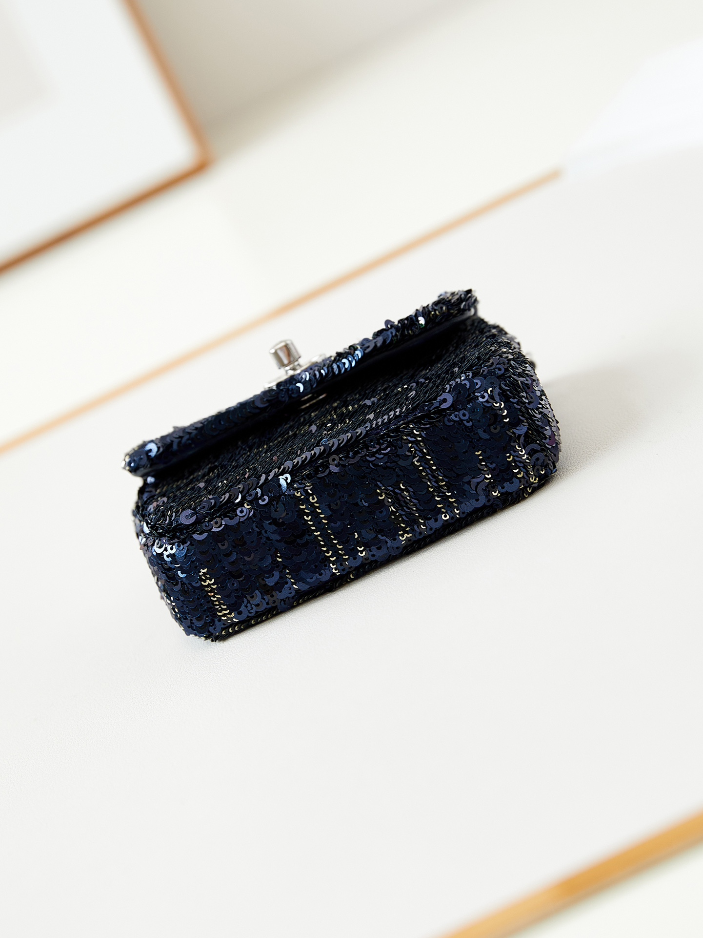[TOP] CHANEL Flap Bag with Blue Letter Sequins 12cm