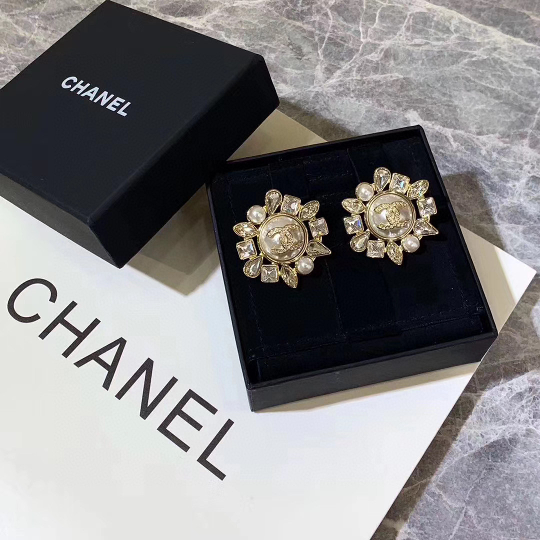 [TOP] CHANEL Sunflower Earrings