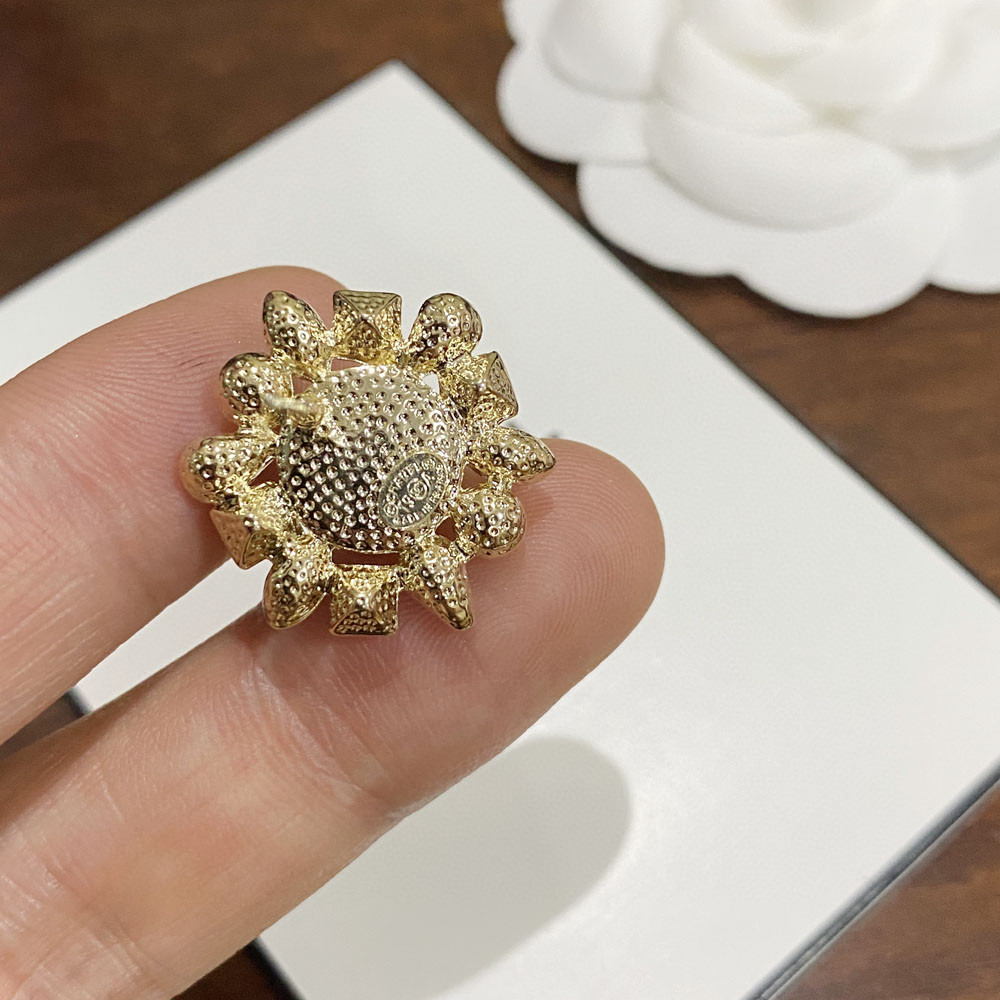 [TOP] CHANEL Sunflower Earrings