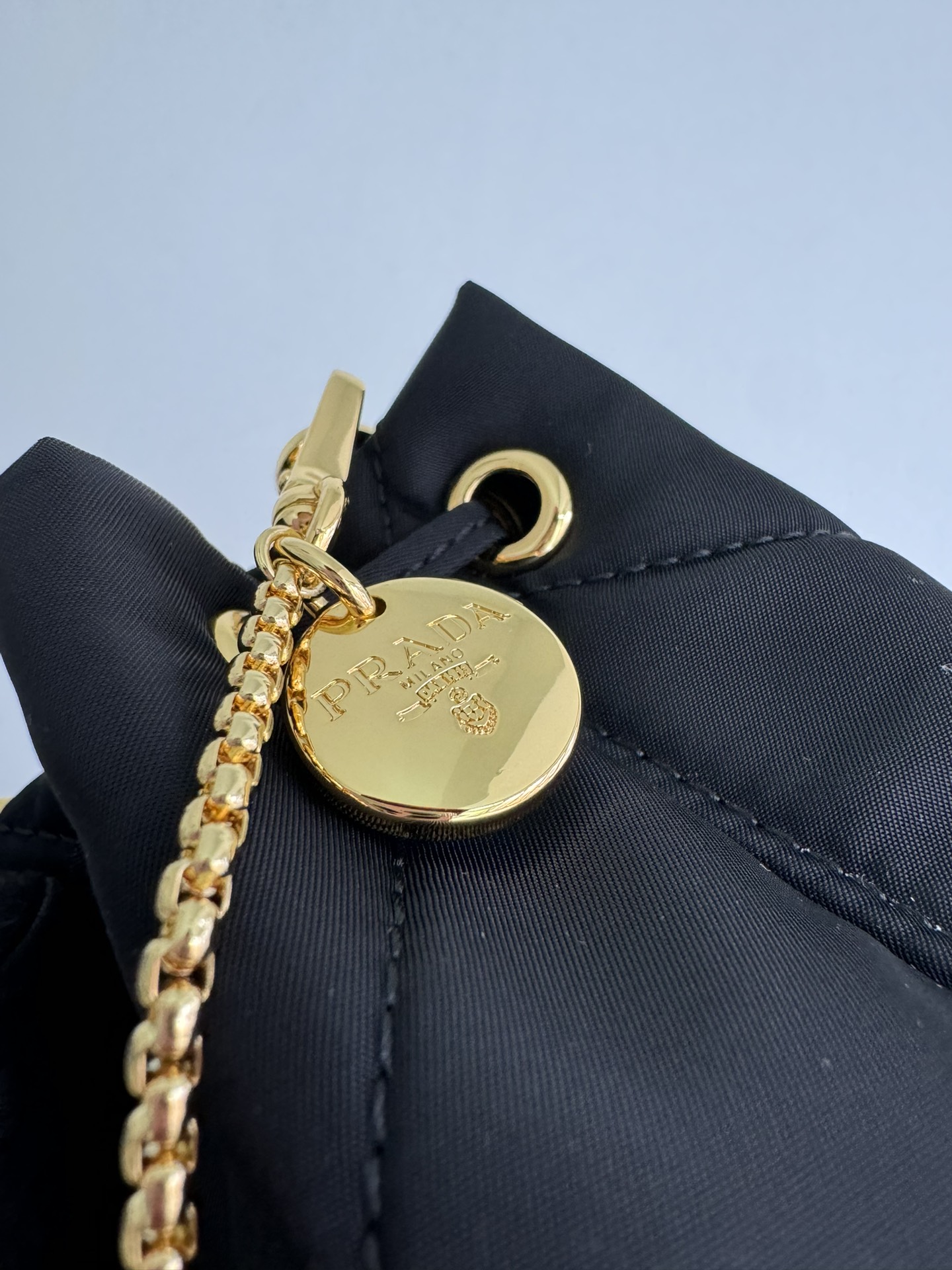 [TOP] PRADA Re-Nylon Mini-Pouch 10 x 12 x 7 cm- Black