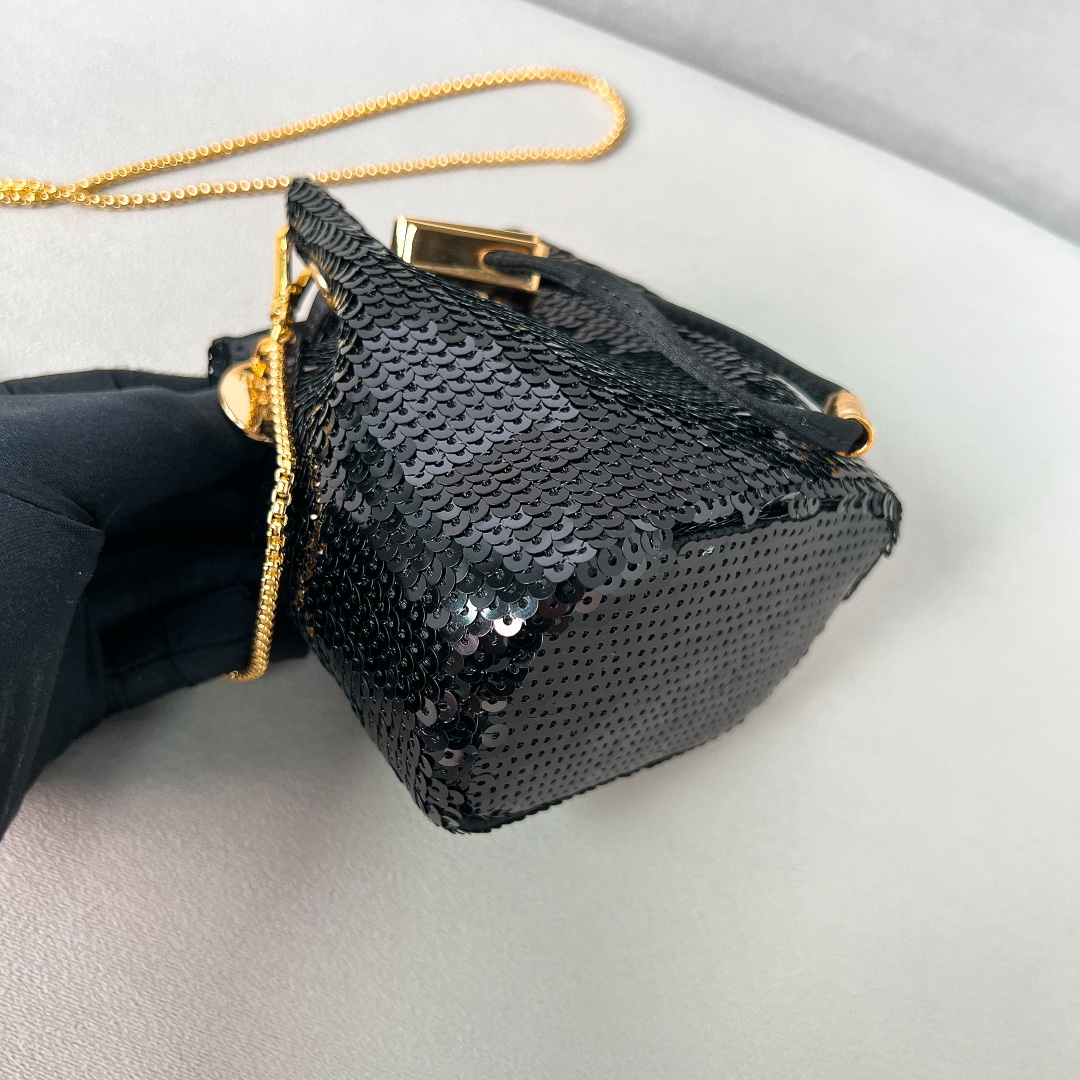 [TOP] PRADA Sequined Satin Mini-Pouch 10 x 12 x 7 cm- Black