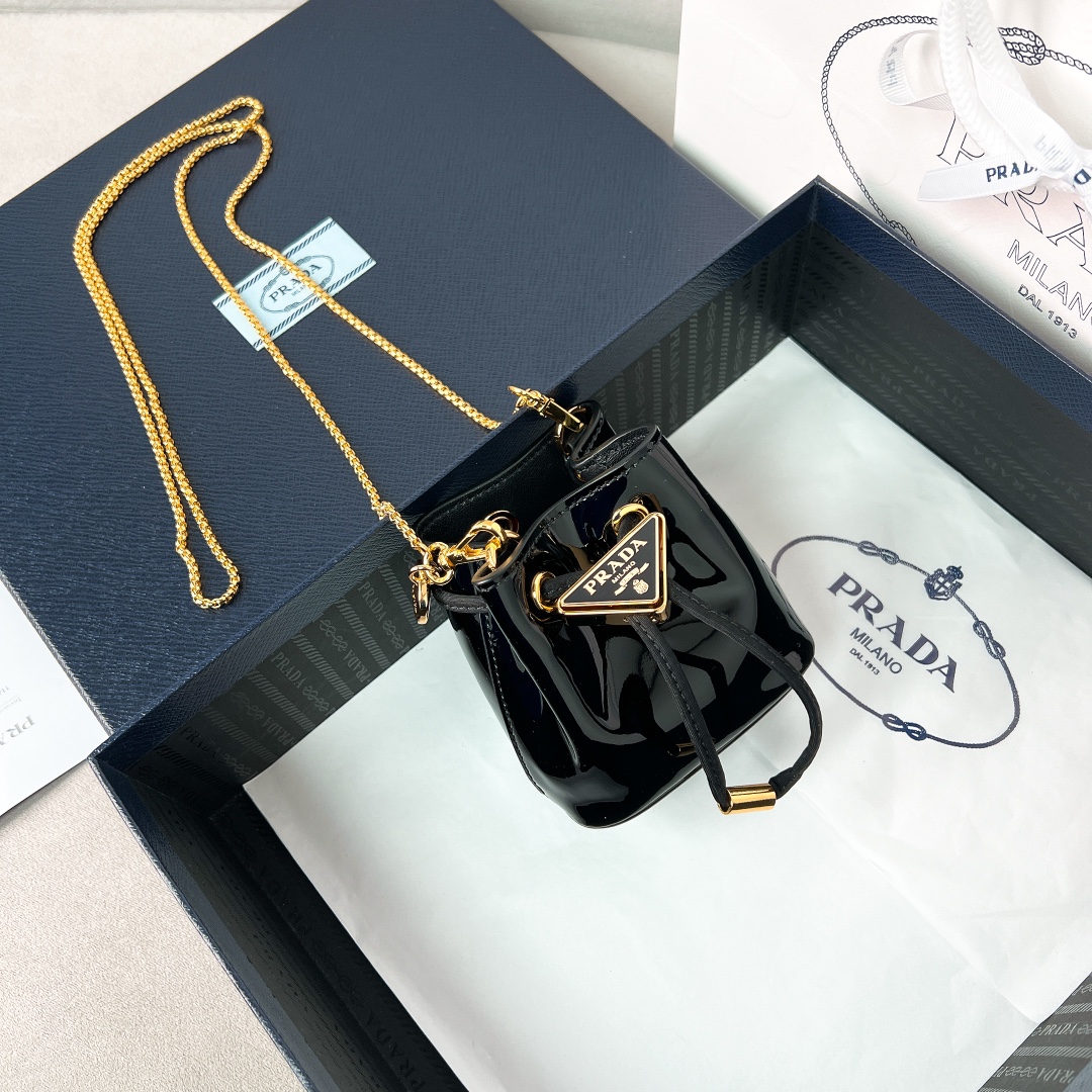 [TOP] PRADA Patent Leather Mini-Pouch 10 x 12 x 7 cm- 3 Colors